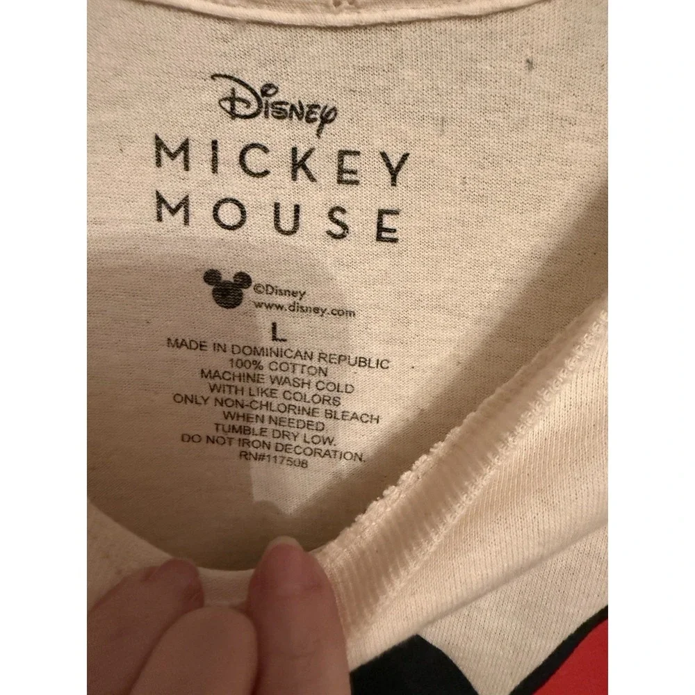 Disney‎ Mickey Mouse & Minnie Mouse Kissing Cream T-shirt Lg New